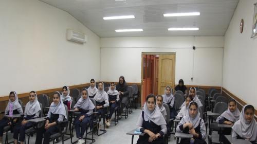 بازدید دانش‌آموزان آموزشگاه حاج علی شایق از کارخانه سیمان داراب